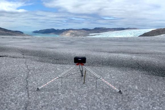 Greenland Guidance DWIAT with draw wire sensor measures ice melt in Greenland 格陵兰制导DWIAT与拉线传感器测量格陵兰的冰融化