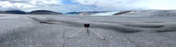 Greenland Guidance DWIAT with draw wire sensor measures ice melt in Greenland 格陵兰制导DWIAT与拉线传感器测量格陵兰的冰融化